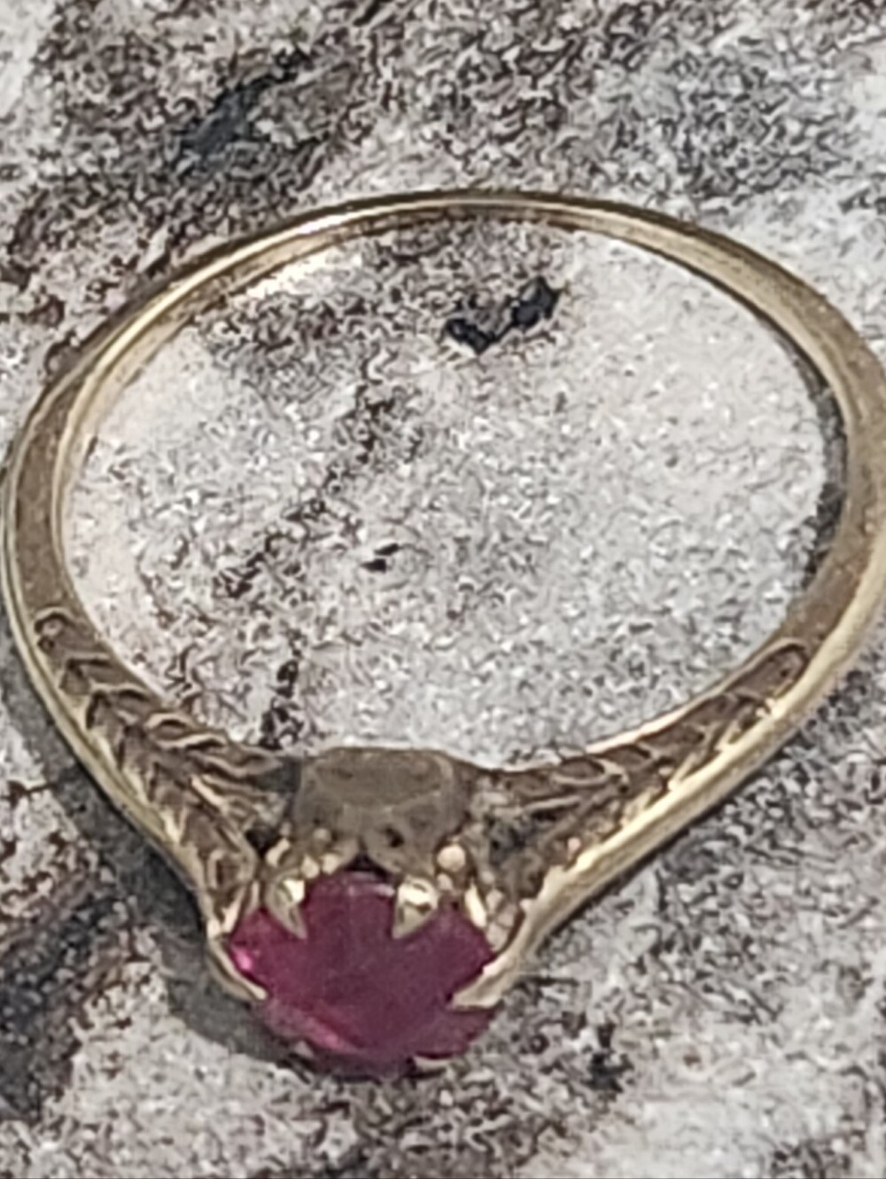 Antique 14k Gold Art Deco 6-pronged Lab Ruby Filigree Solitaire Ring - Picture 2 of 16